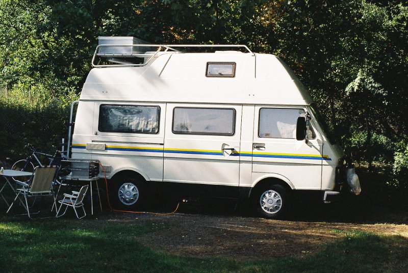 F1000010