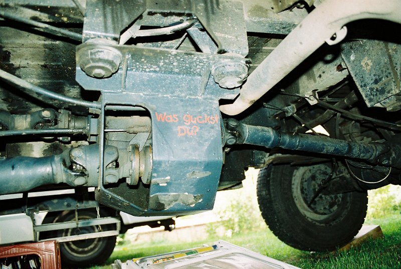 F1000020